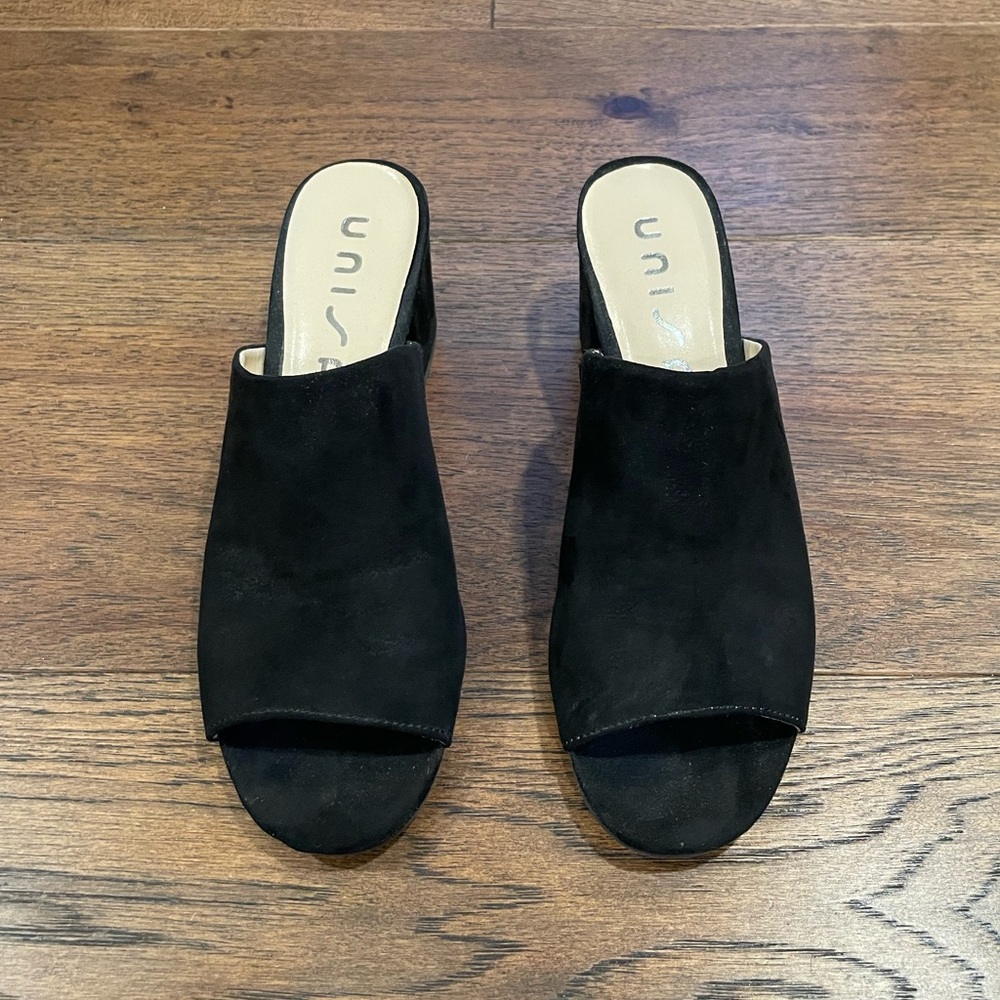 Mules - Picture 5 of 11